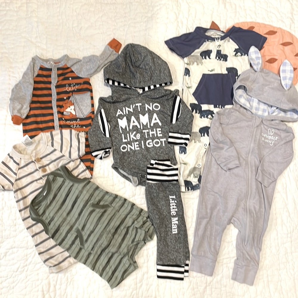 six 3-6M outfits EUC